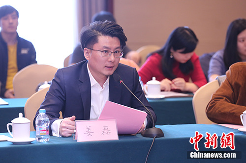 �������͸��ܲý��ڡ����췽��ͼ