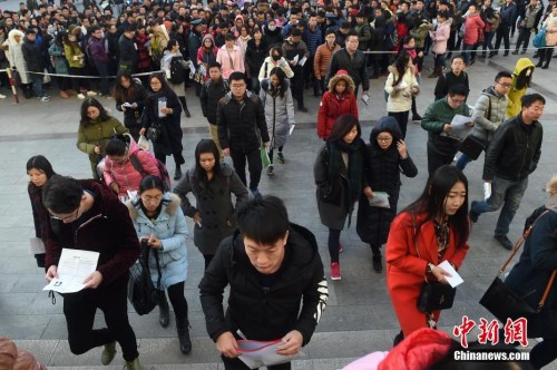 ����ͼ��2016��11��27�գ�ɽ��̫ԭһ����Ա���㣬�����Ŷ�׼�����뿼�����信�� ��