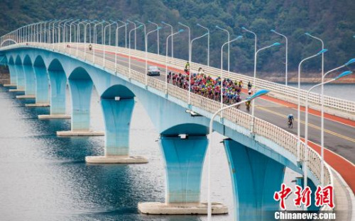 ѡ�ֱ����С����·���ͼ