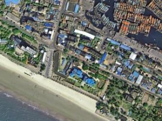 ͼΪ����׳�������������İ��ߣ�ɳ̲�Ͽ��Կ����������ˡ�