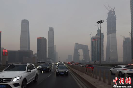 12��15�գ��������������׸���������Ⱦ��ɫԤ����������20ʱ������������������Ⱦ��ɫԤ����������ǰԼ30��Сʱ������ɫԤ��������ص�λ��ǰ����׼����Ӧ�Կ�������Ⱦ��ͼΪ12��16�����磬������������ó����������Ũ������������ ��˶ ��