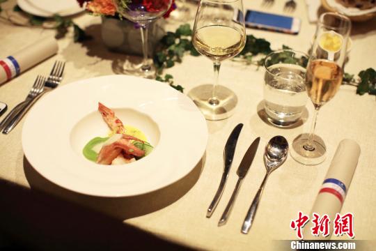 ����ζ����������ϵ���ʳ���������� ��