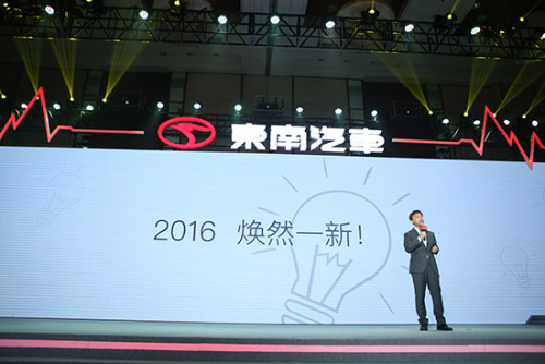 ���������������γ������´�