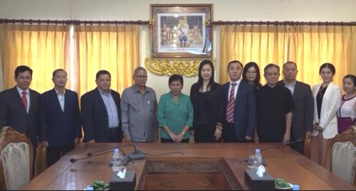 �й���ʵ��ý��ҵ����Я�ּ��Ļ������������м��������ü���