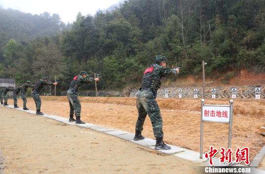 ͼΪ��ս�ٱ�����92ʽ��ǹ�����(�ν��� ��) �ν��� ��