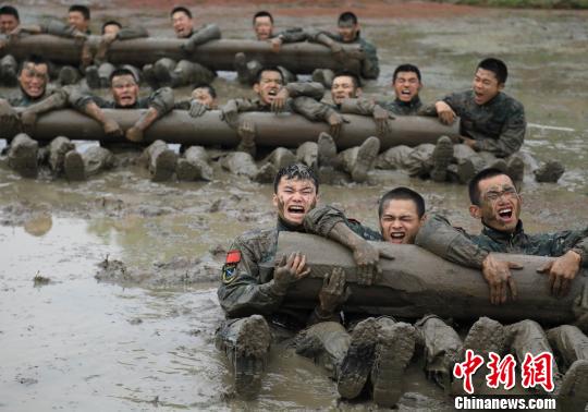 �侯��ս�ٱ���Ұ����̶��ս���ޡ����侯��ͼ ��