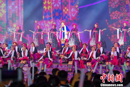 30������2017�꺣���������崫ͳ���ա������������᳡��Ļʽ�����������������������������������������㳡ʢ����Ļ��ͼΪ��Ļʽ�����ֳ��������Ʒ� ��