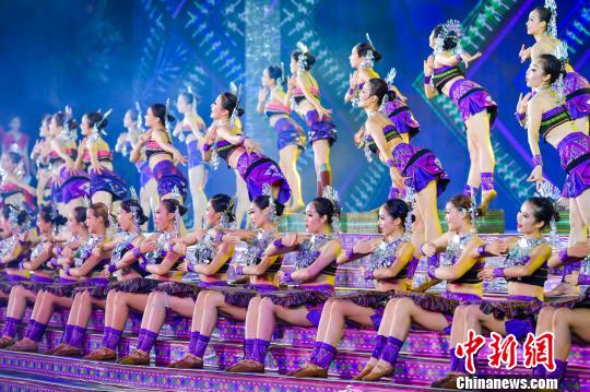 30������2017�꺣���������崫ͳ���ա������������᳡��Ļʽ�����������������������������������������㳡ʢ����Ļ��ͼΪ��Ļʽ�����ֳ��������Ʒ� ��