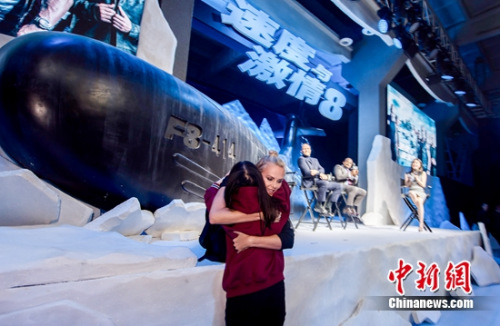 ��¡�������ֳ�����ͷ�˿ӵ��