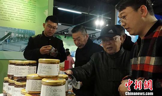 �������פ��е²�Ʒչͤǰ�ιۡ����ŷ� ��