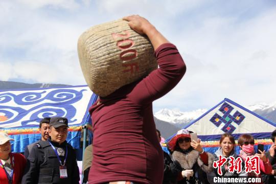 ������֥�и���������ڲ��崫ͳ��ʯͷ�����о���200��ʯͷ����������