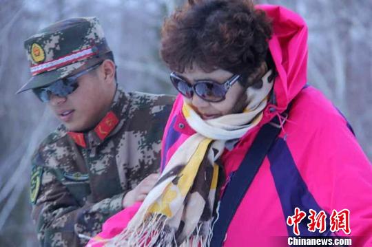 �߷��ٱ����ھ�Ԯ�����ο͡�������ǿ ��