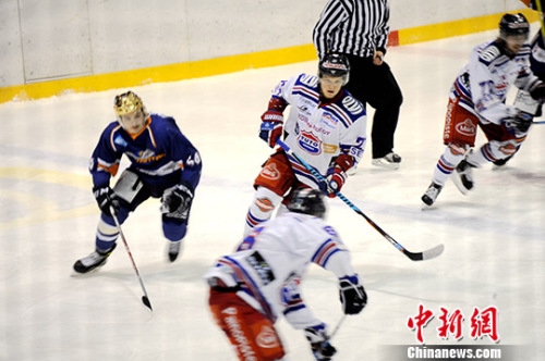 ͼΪ����ʱ��3��31��������ն��������������е�һ��ְҵ���������ڽ����С� ��������� ����ΰ �� 