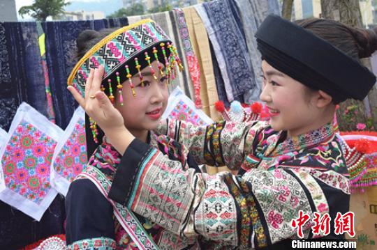 �����������(���)���ڻ�ױ׼���μ�������±����������� ��