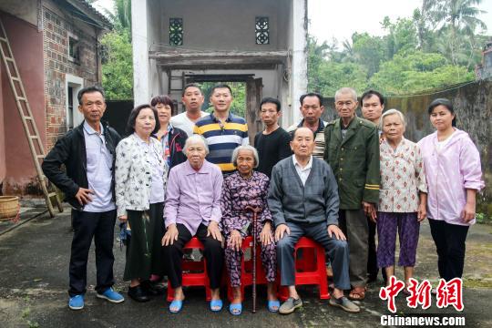 ͼΪ������(վ�������)�������Ǻ�Ӱ�������� ��