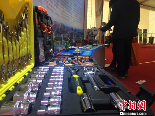 �������ϵ��۶�С��𡣡���� ��