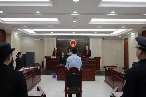 4��7�գ��㶫ʡ�߼�����Ժ��ԭ�󱻸��˹�����թ��������һ�����й������У�������й������ͼƬ���ԣ��㶫ʡ�߼�����Ժ�ٷ�΢��