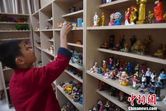 ɳ����Ϸ��������һ�����ƵĹ��̣������Ա����������ޣ�Ҳ����Ϸ���Եĺ�����˵��ɳ���ر��ʺϡ�ͼΪδ���������ѡȡɳ����Ϸ���ߡ������� ��