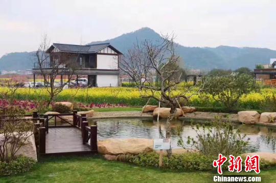 ͼΪ���ݵ��ط羰 ���췽�� ��