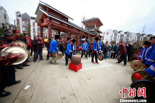 ���ִ��ࡱ���ݡ����ż�Ȩ ��