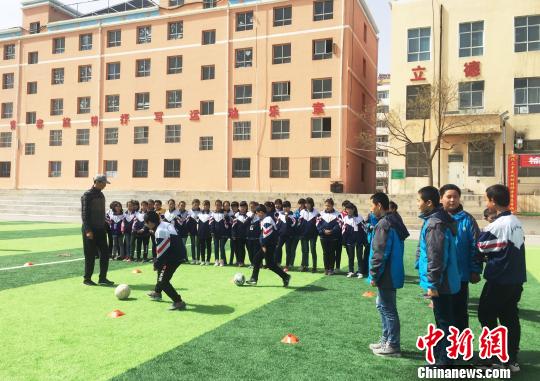 ͼΪ��������ѧ������Ρ�������׿�� ��