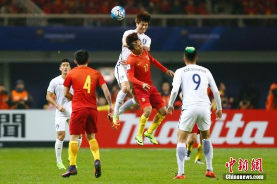 3��23���������籭Ԥѡ��������12ǿ���ڳ�ɳ�������������죬�й���(��)1��0սʤ�����ӡ� ��������� ���� ��