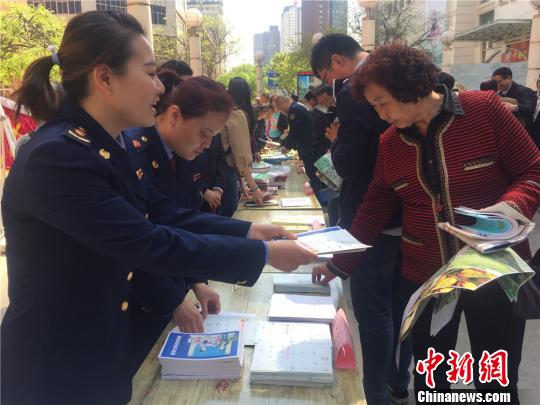 ����ʡ�߼�����Ժ��ʡ��������ʡʳƷҩƷ�ල�����֡�ʡ���ֵ̾ȵ�λ�Ĺ�����Ա�����ֳ��������������ϢϢ��صļ�ðα����Ʒ���⡣��ʷ���� ��