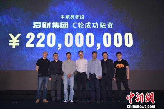 ͼΪ���Ƽ���C�����ʷ������ֳ������ν��� ��