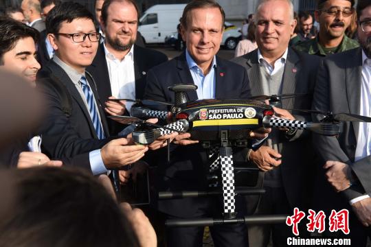 ����ʥ�����г����¡�������(��)�ֳִ����˻�����Ī���� ��