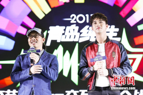 ��κ���뷽��ɽ