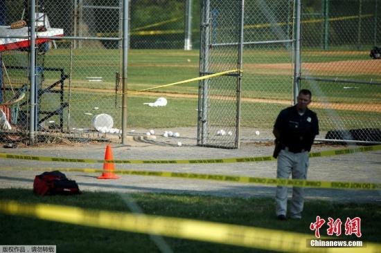 �����ƣ�����˹����˹����������������Ա��ǹ�����Ƕ��ѱ�����ҽԺ��������Ϣ�ƣ�˹����˹û������Σ�ա��ݳƣ���һ�������˱��в���ͼΪ���ؾ��������·����򳡡�