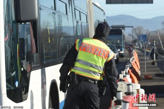 ����ͼ���¹������ڵ·��߾�������������