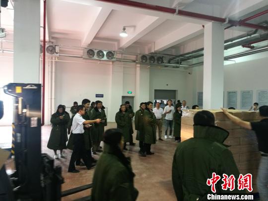 ��ɽ��Ϊ�㽭������ӵ�н�������ָ���ڰ��ĳ��С�����ɽ���뾳������߾��ṩ ��