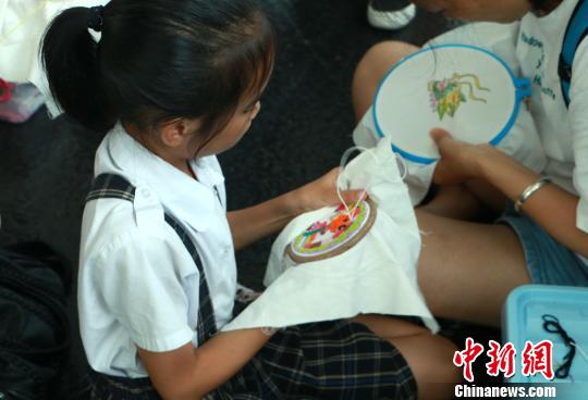 �����е������м����Ŵ�������Ŀ������ʽ11���ڡ��Ļ�����Ȼ�Ų��ա���ֳ����У�����16�����Ŵ�������Ŀ���漰�����ѧ�����֡���ʳ����ͳ���յȷ��档ͼΪС��������������塣������ ��