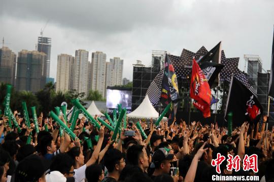 ��ݮ��̨ǰ�ۼ��˴�����������¬��ΰ ��