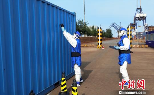 �����У�������ߡ����֡��ڰ�����ز���ʵʩ�������غ�Ӧ�����ã������˺�������Ų顢���˷�������¶��Աת�˺ͷ����������ƽ��Ȼ��ڵ�Ӧ���������������Ÿ� ��