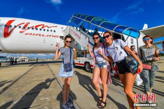 7��11�գ��ɶ���˹άķ����(VIM AIRLINES)ִ�ɵ�NN9311����ɵֺ��Ϻ��ڣ�130��������˹�οͽ�չ��������֮�á����ݽ��ܣ�Ī˹��-���ں����ɺ���¡��Զ��������������޹�˾�Ͷ���˹άķ�������Ͽ�ͨ��Ͷ�벨��777ÿ�ܶ�ִ��һ�ࡣ��������� ���Ʒ� ��