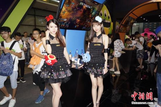 7��29�գ�2016�������뻥������չ����Chinajoy�����Ϻ��¹��ʲ������ľٰ졣��Ϊ��������������Ϸչ�ᣬ���ص���Ϸ��һ��һ�ã�����֪����Ϸ����ҲЯ�����ڶྫƷ��Ϸ�������崿��showgirl���ࡣshowgirl�����ĵ�Ϊ��չ·�˽����Ʒ����·�˻������գ����ܻ�ӭ��ͼΪ��ģ����ɫ���ݡ����� ��
