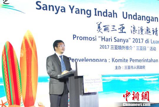 ͼΪ��������������Ѻ�Э�������᳤���ҽ�����������ҵ�ķ�չ�ɾ͡��������� ��