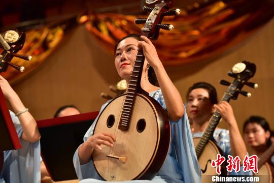 ͼΪ���ֻ��ϵ��������ݡ���Ҷ���� ��