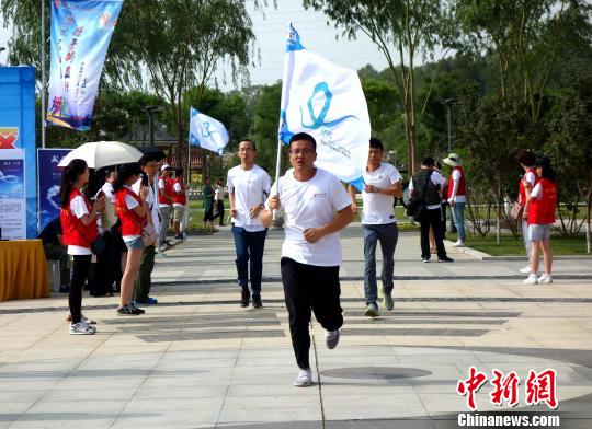 ͼΪ�������ĵ�־Ը�����յ��̡������ ��