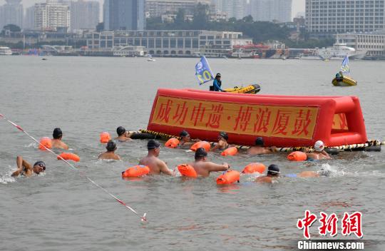 ��ɻ������������ųɹ����������ڱ������֮�⡣������ ��