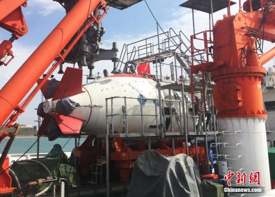 6��23�գ���ʱ138�죬����18302������ء�������������Ǳˮ����96���ƿ���Ա�ġ�������09���Ŵ�˳�������ൺ�����������ͷ����־��2017�ꡰ��������������Ӧ�ú��Σ��й�����38���Σ�˳��������ͼΪ��������09���Ŵ��ϵġ�������������Ǳˮ���� ��������� ������ ��