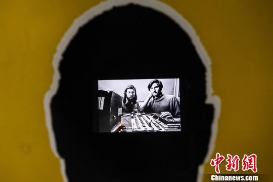 ����Re-meet�٣�����CorbisӰ�������չ�������л�����̳��