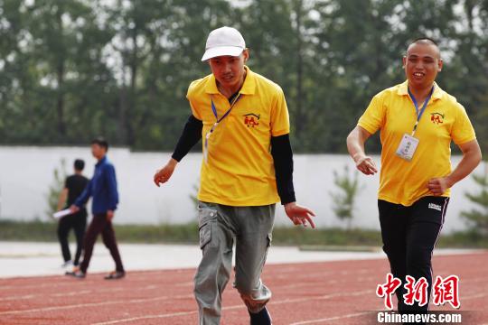 ͼΪ�ﾶ��Ŀ���������� ��